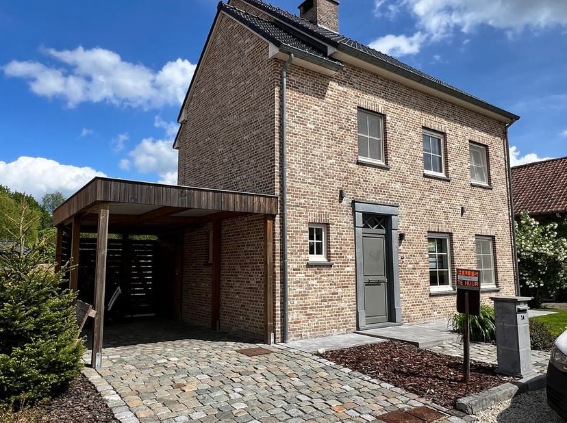 Maison à louer
                    à 3540 Schulen